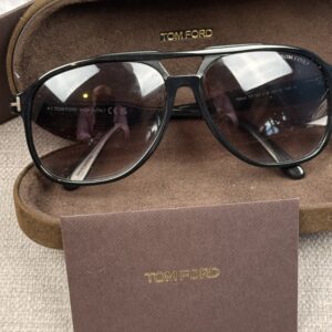 Tom Ford Raoul TF753 Sunglasses – Black | Full Set